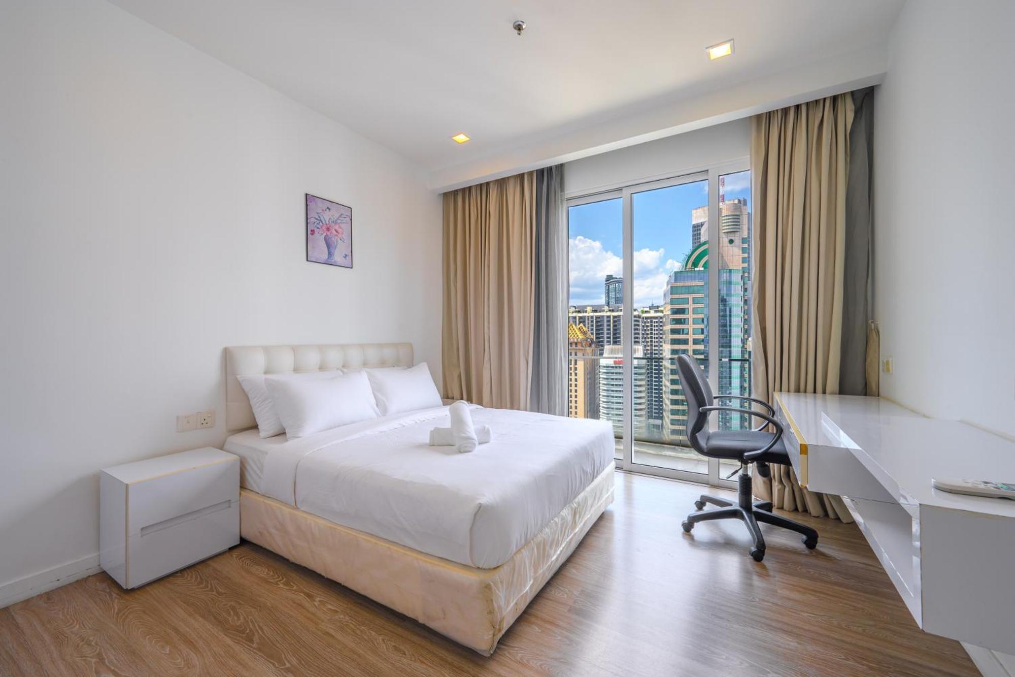 Greystone One Bukit Ceylon Apartment Куала Лумпур Екстериор снимка