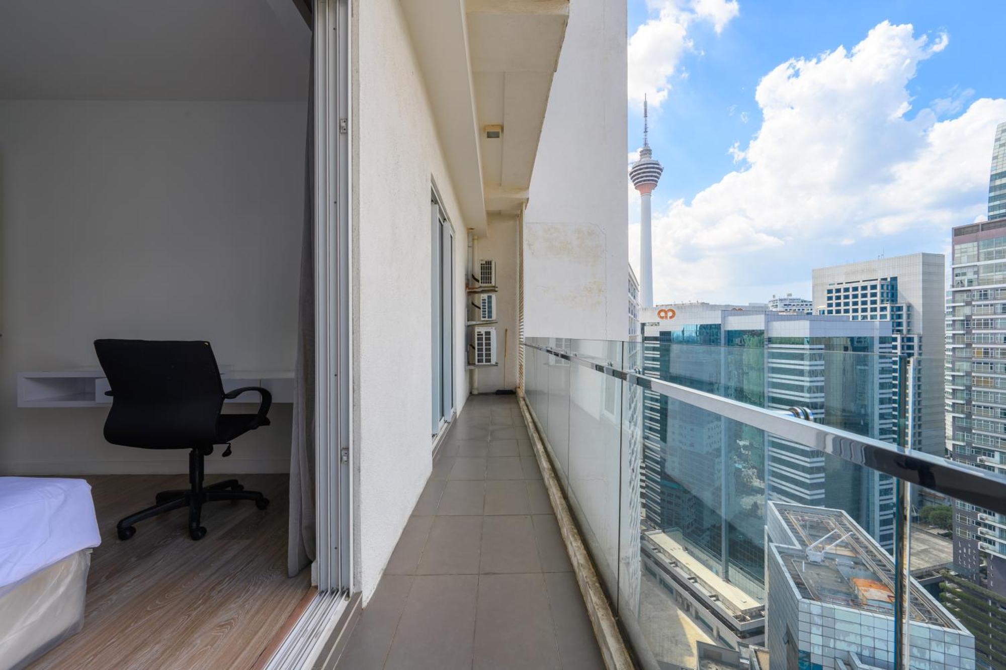 Greystone One Bukit Ceylon Apartment Куала Лумпур Екстериор снимка