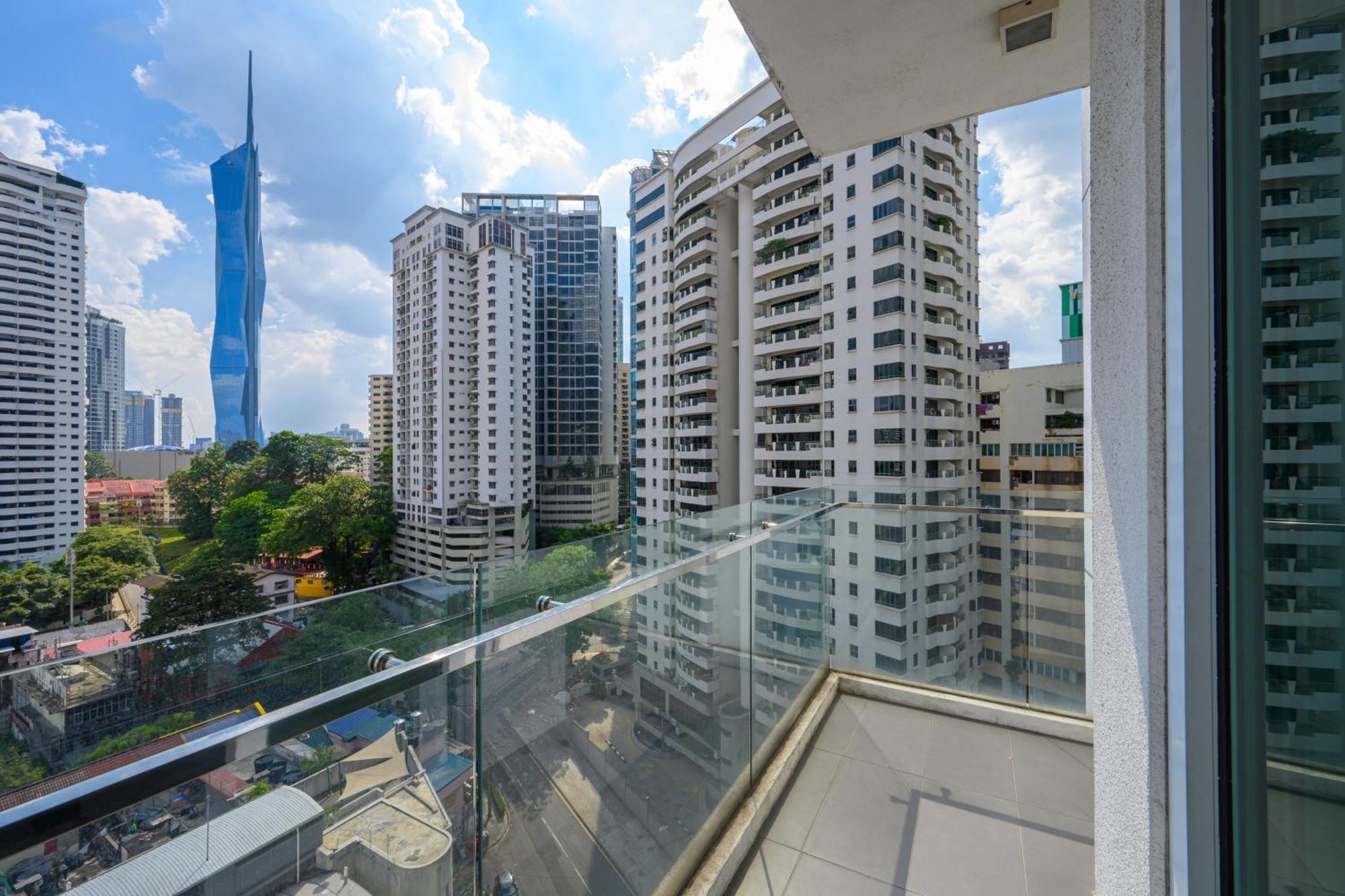 Greystone One Bukit Ceylon Apartment Куала Лумпур Екстериор снимка