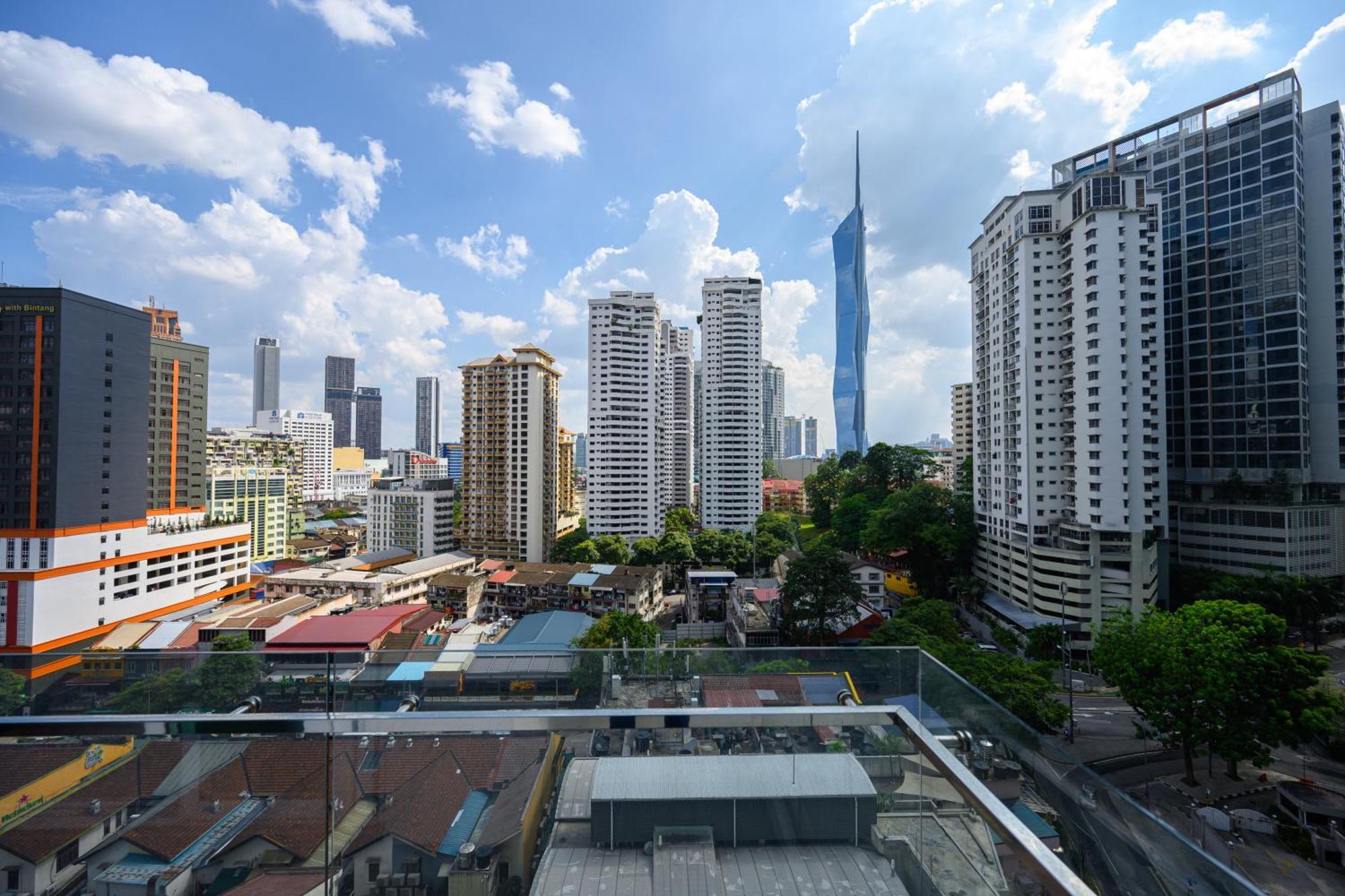 Greystone One Bukit Ceylon Apartment Куала Лумпур Екстериор снимка